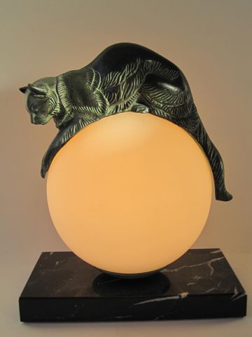 [cat_lamp.jpg]