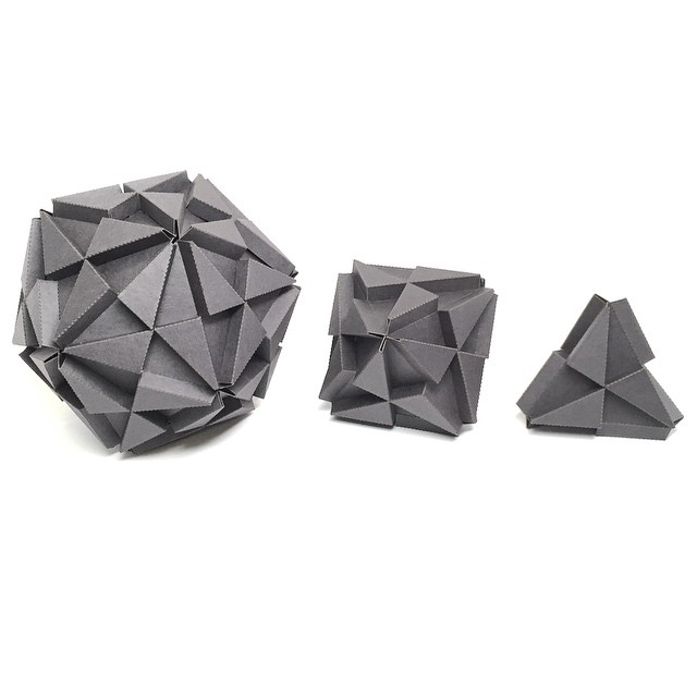 3 of the 5 platonic solids. 4 faces, 8 face, 20 faces. All can connect to each other since they all have the same trox interface.