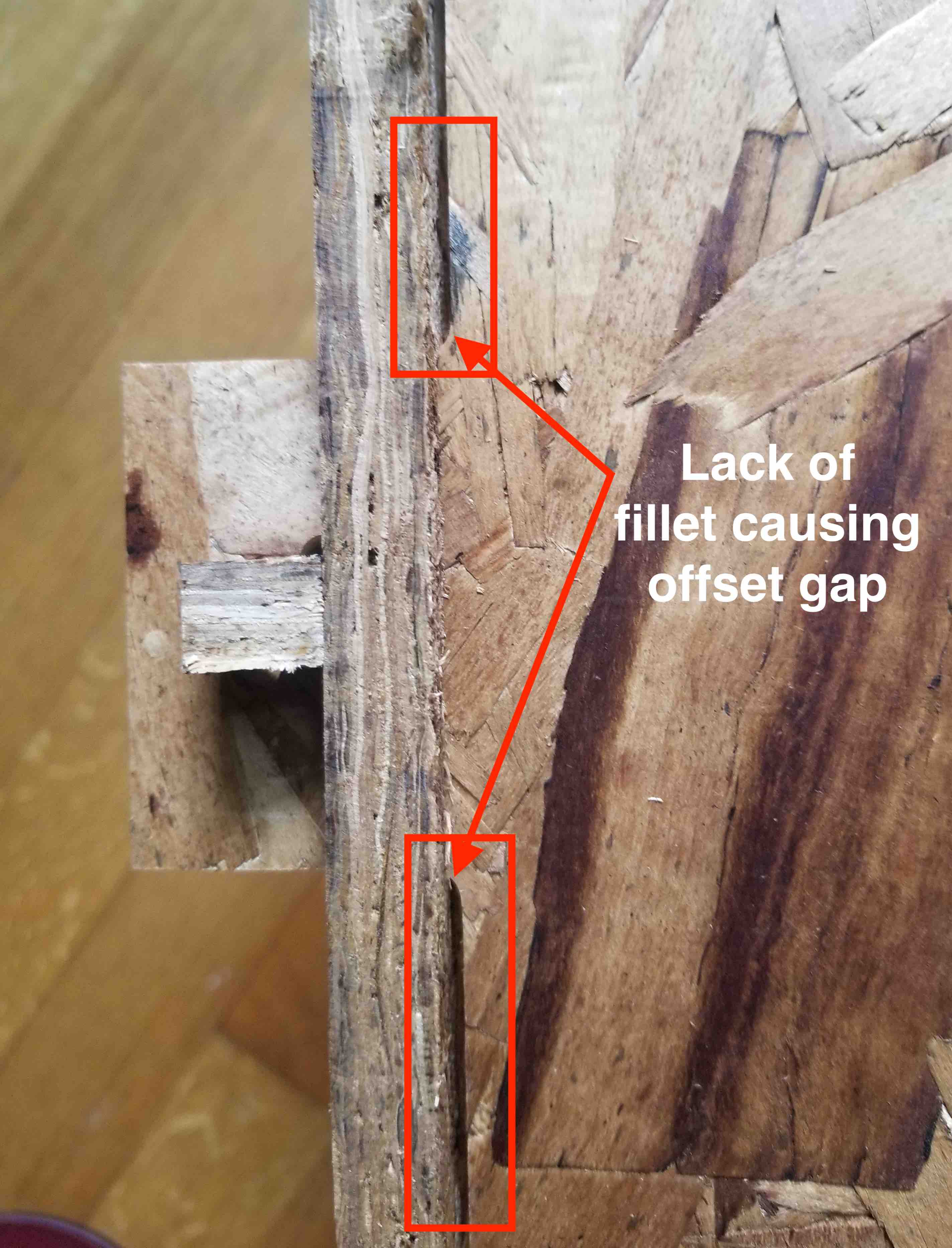 Lack of fillet gap.