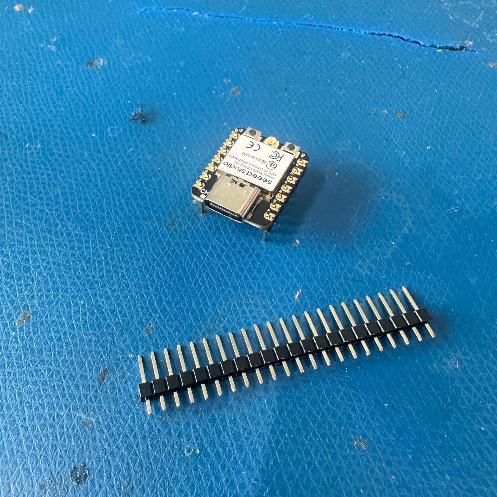 XIAO microcontroller and connectors