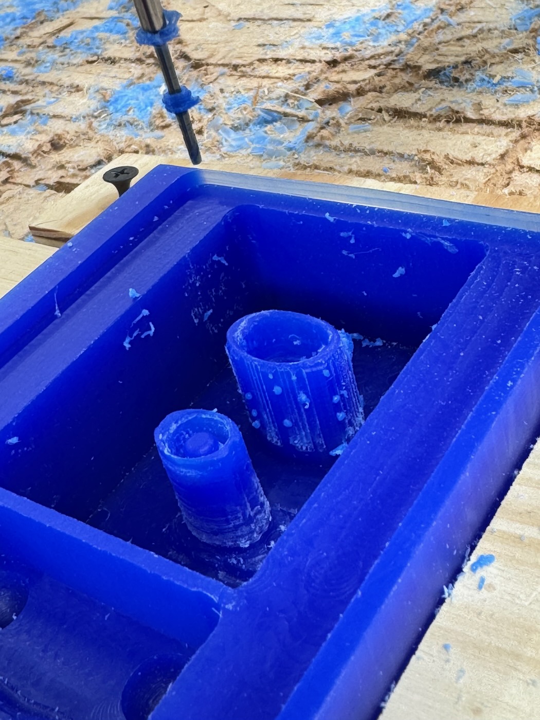 Machining failure due to accumulation of wax on the bit.