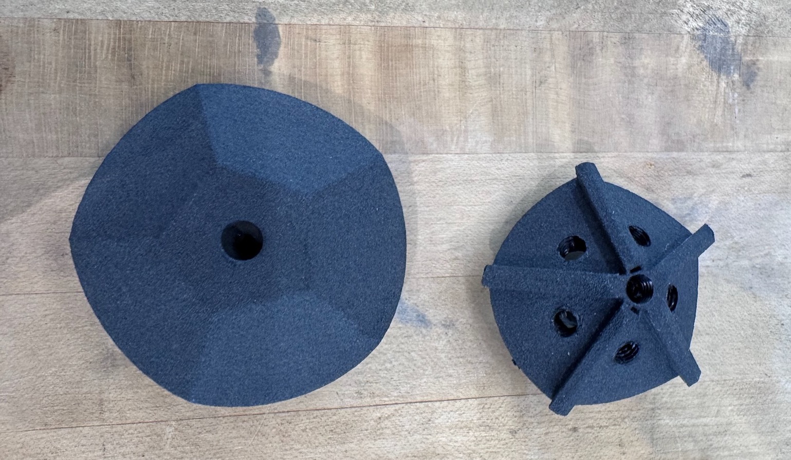 Nylon SLS-printed frame joints.