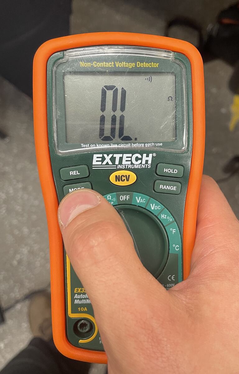 Voltmeter beep settings