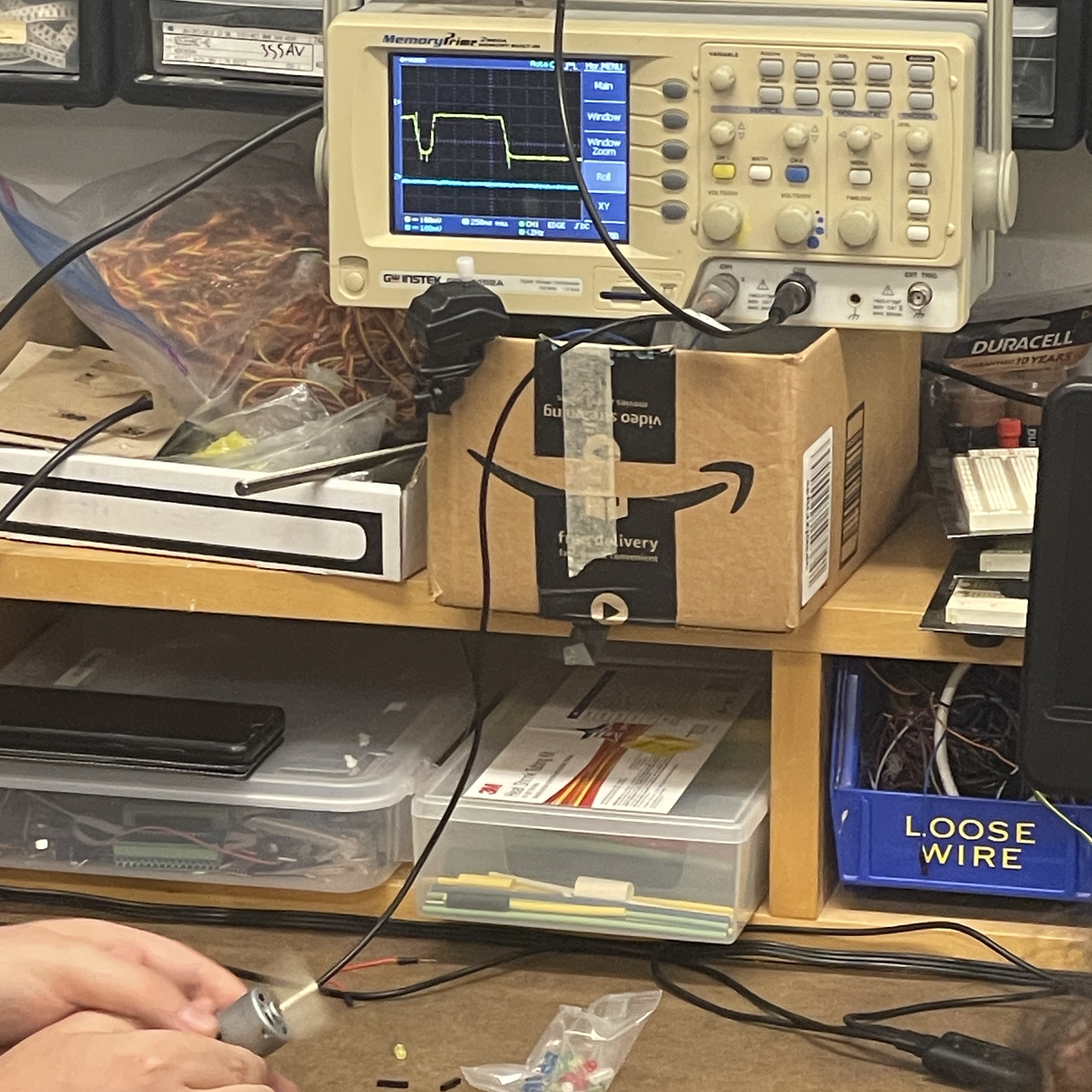 The motor consumes a steady voltage as shown on right half of osciloscope screen
