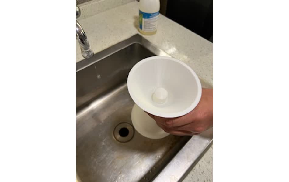 Pythagorean cup