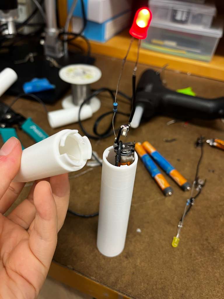 Interlocking details of candle parts