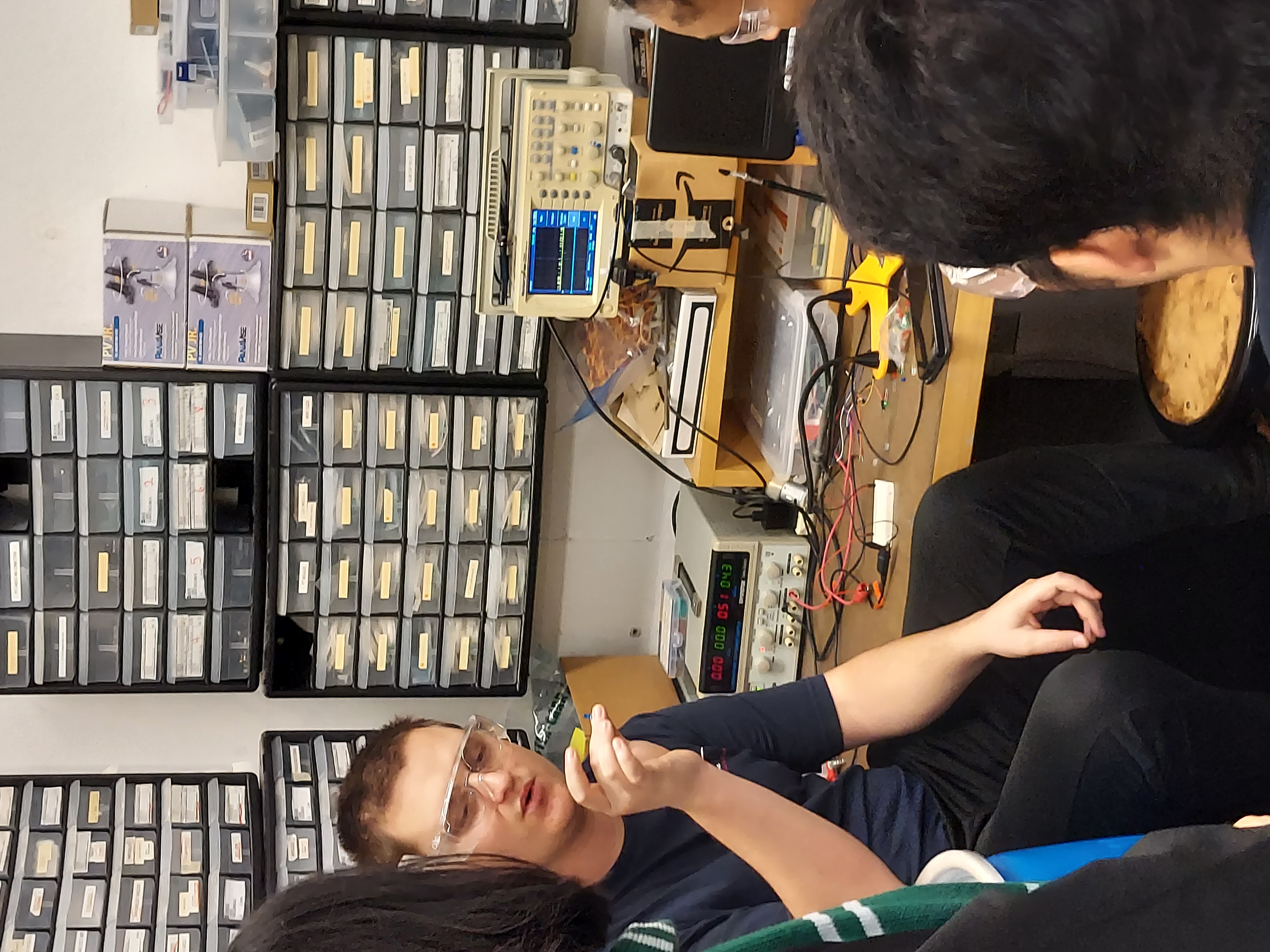 Group measurement setup on bench