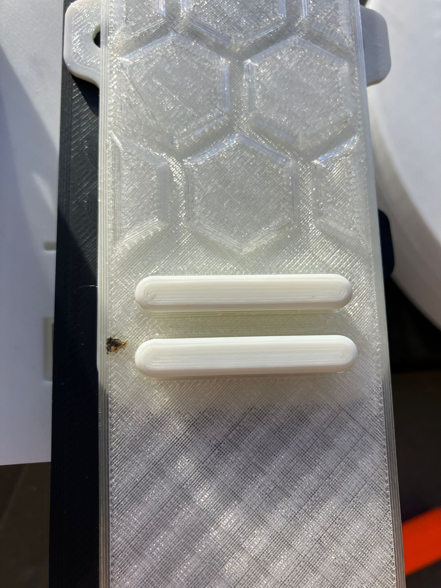 Band closure mechanism showing interlock design