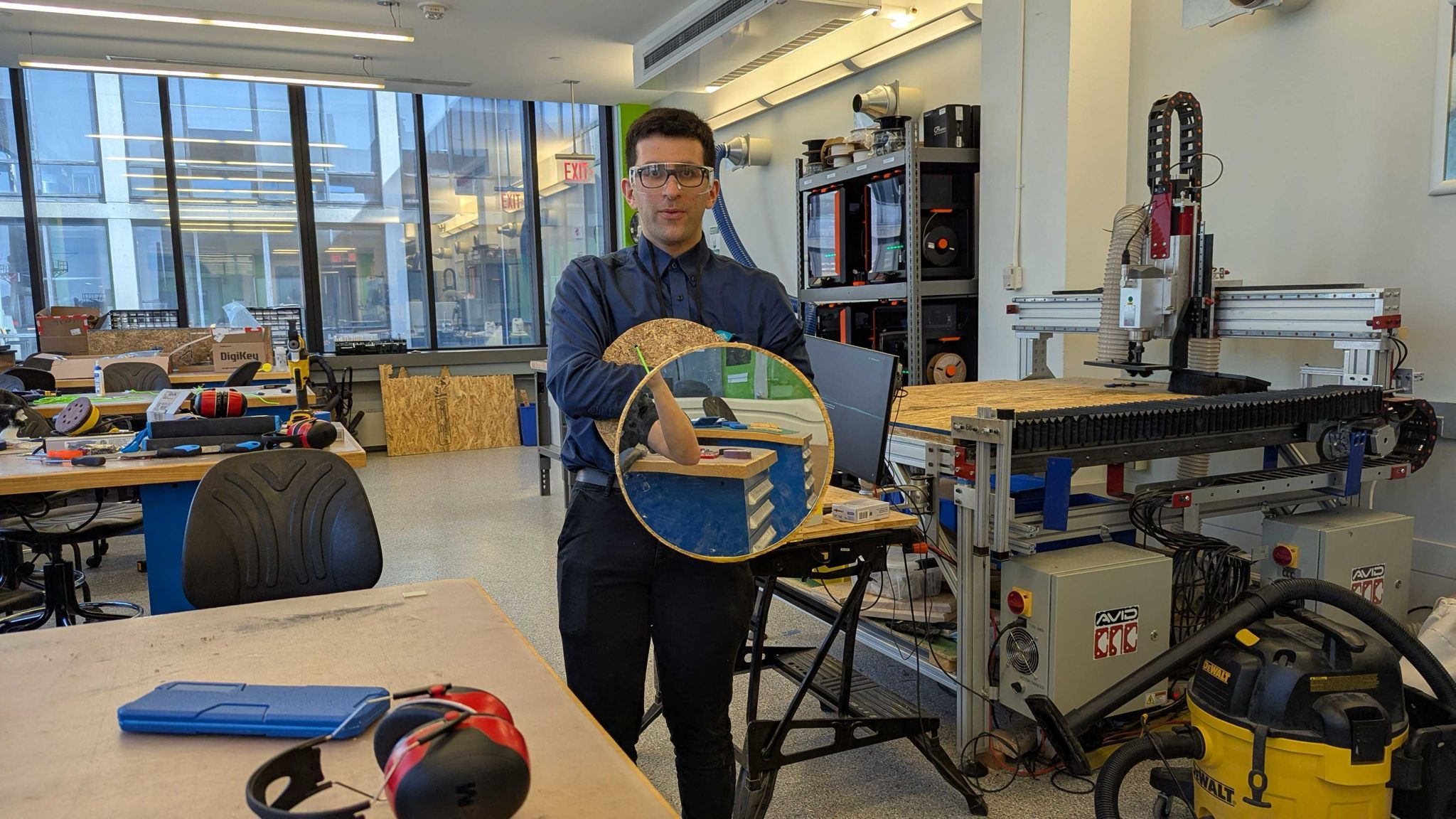 Floating Mirror Side View