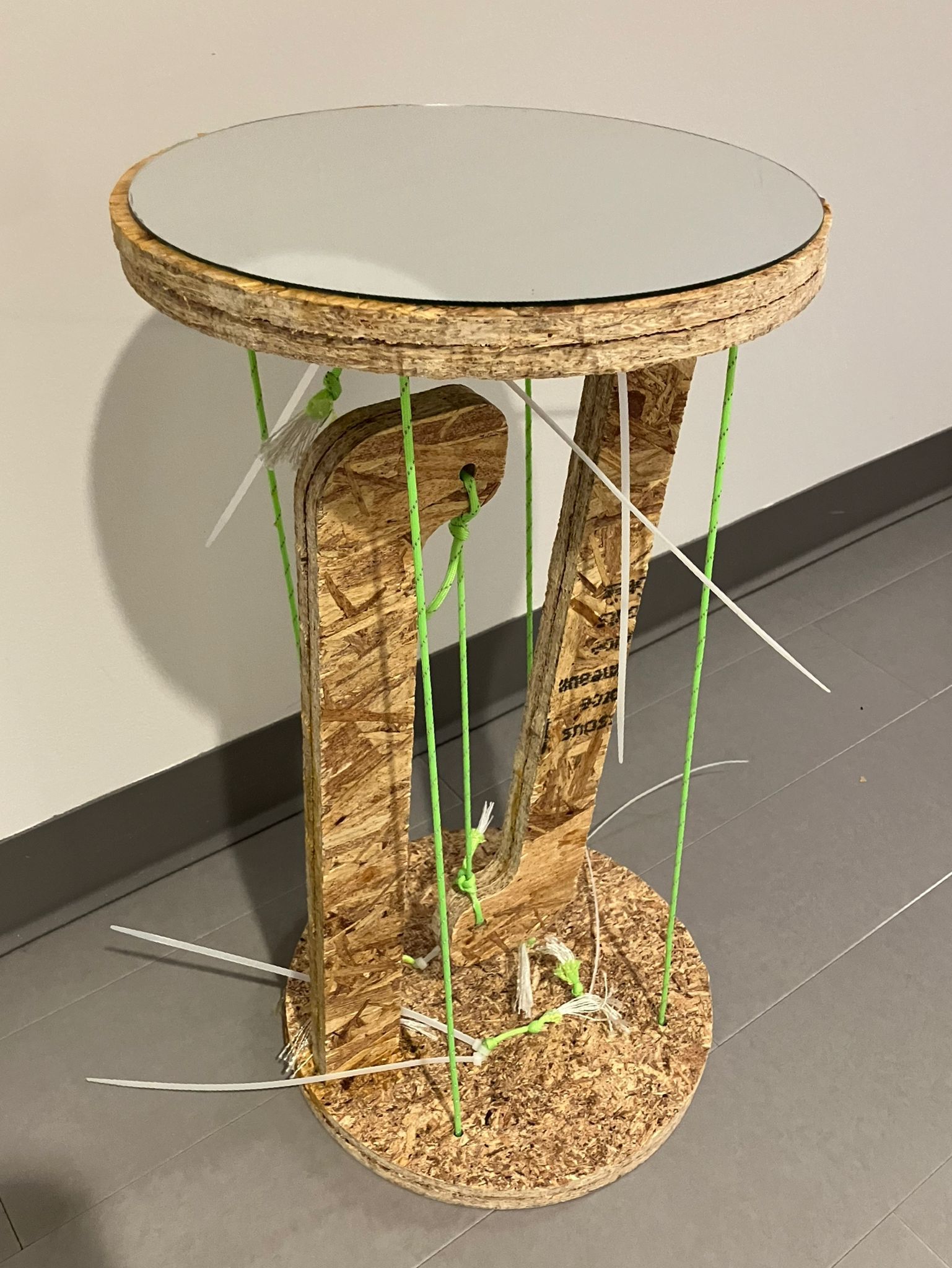 Mirror tight configuration