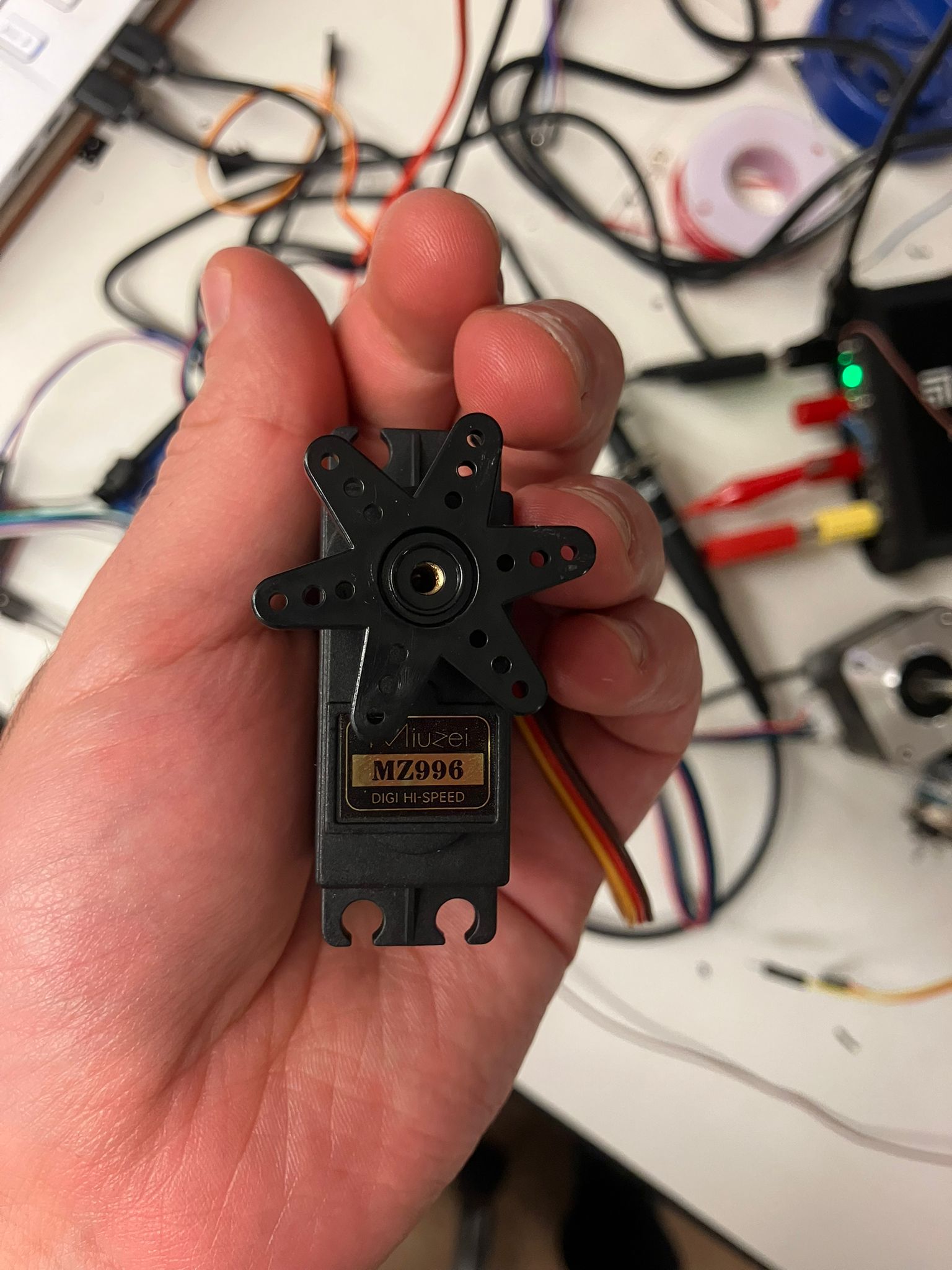 Large servo motor power measurement