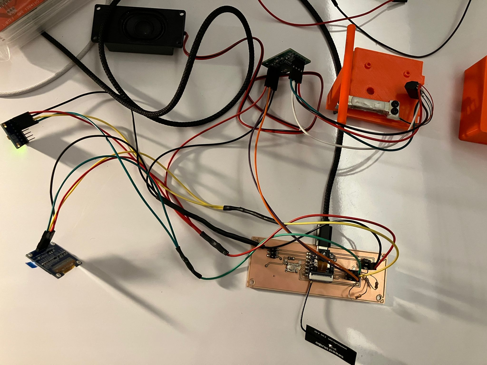 OLED display connected to development board with pull-up resistors