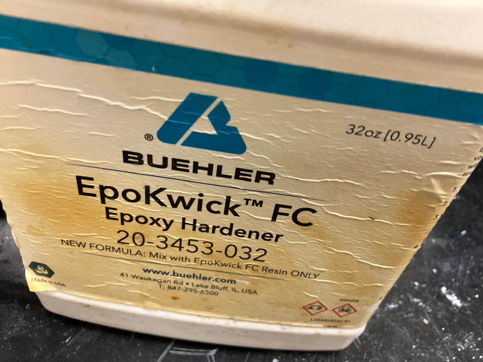 Epoxy hardener component