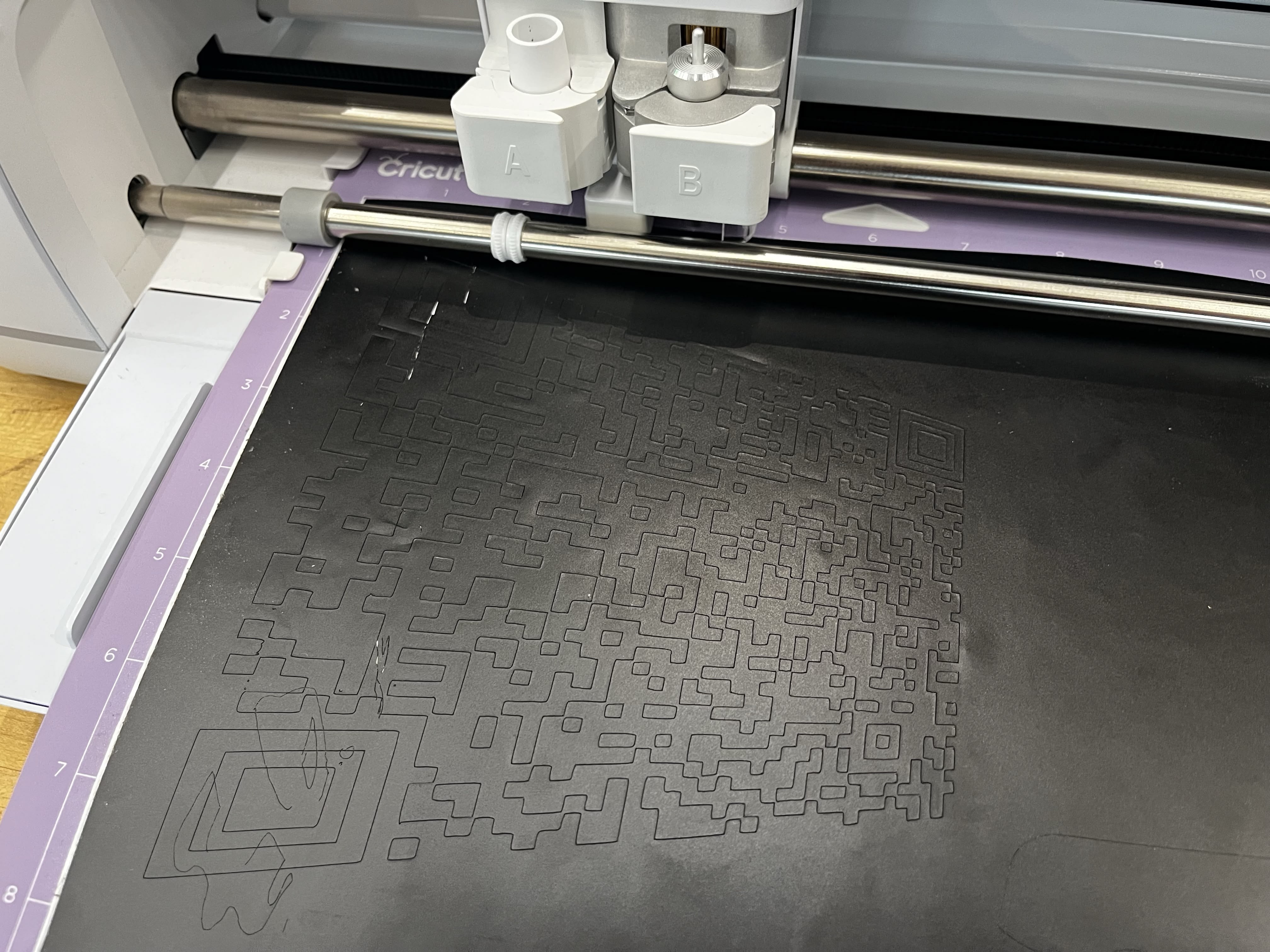 Finished cut vinyl with the QR code