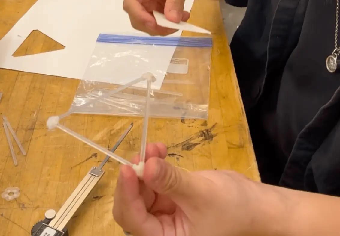One triangle face assmbled (with 3 rods and 3 connectors)